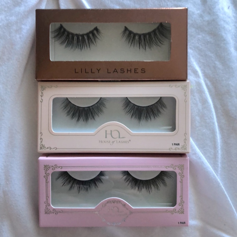 4 pairs of Lashes:  1 Lilly Lashes 2 House of Lashes 1 Lashaholic
